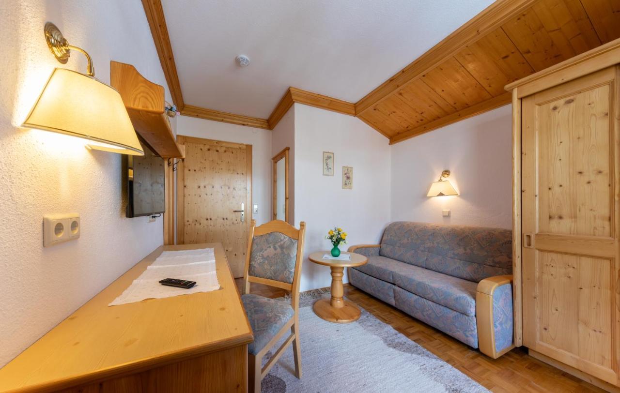 Bed and Breakfast Alpenhof Ramsau am Dachstein Exterior foto